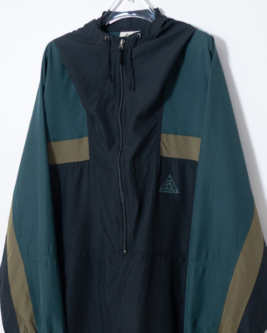 "NIKE ACG" anorak hooded jacket