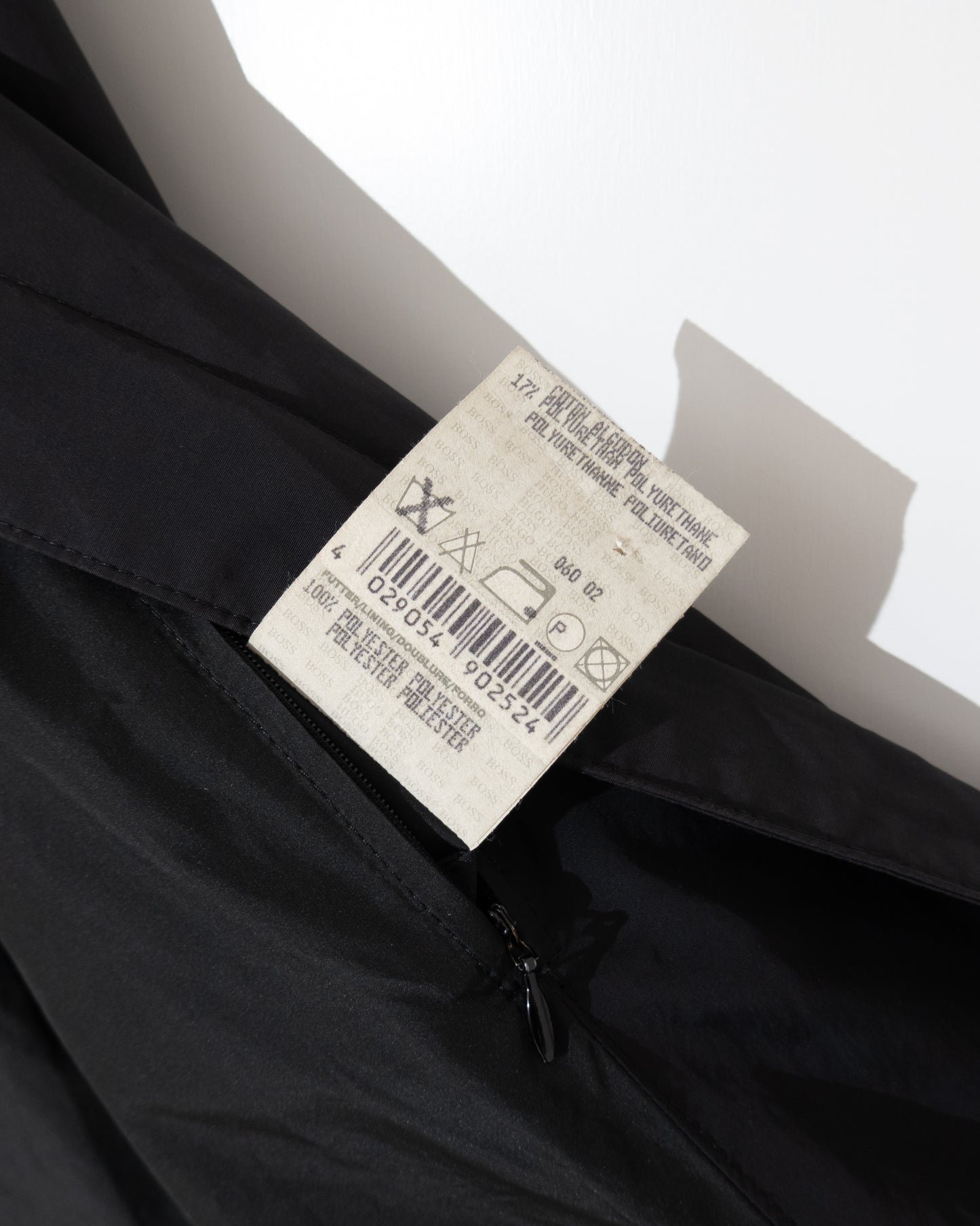 'HUGO BOSS' nylon half coat