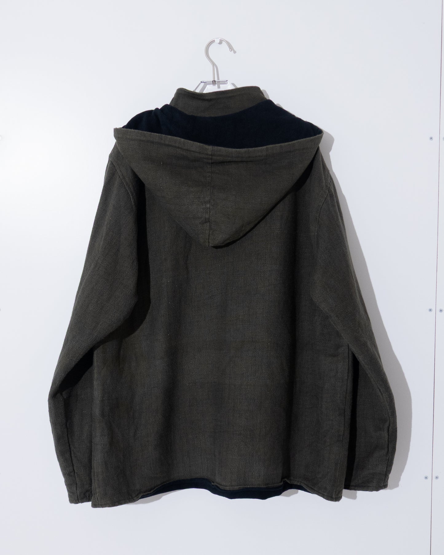 Diagonal zip hooded jacket