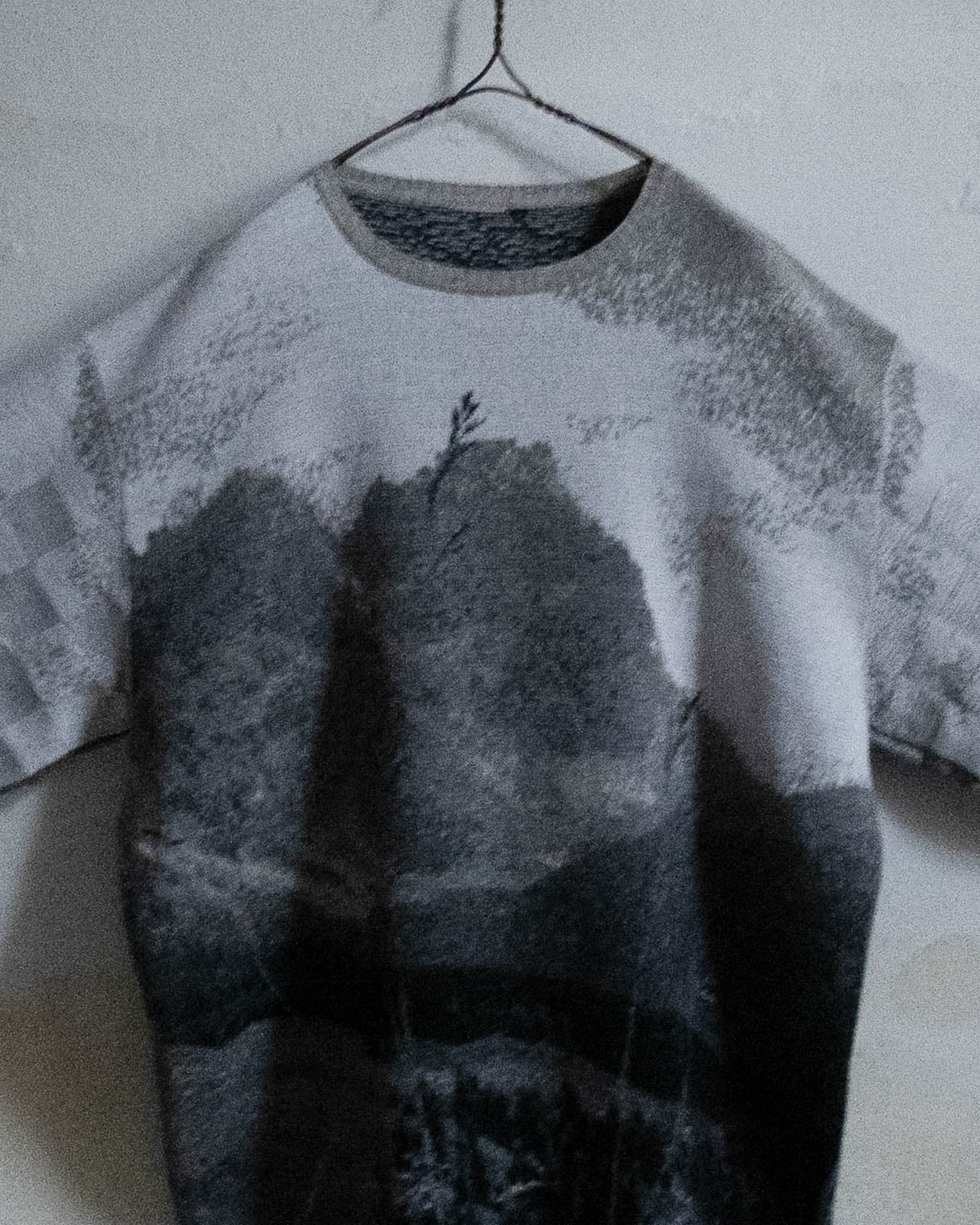 "OXBOW/BLESS" Black & White SKOLPEN knit sweater