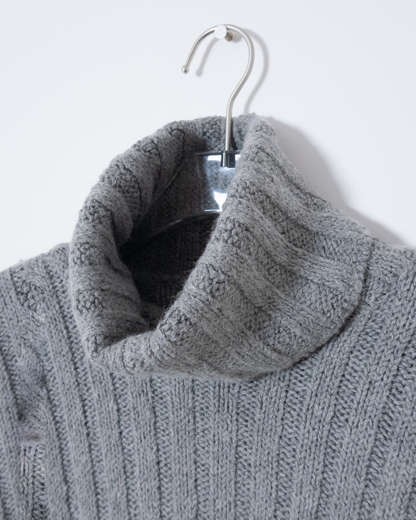 "agnes b" turtle neck knit sweater