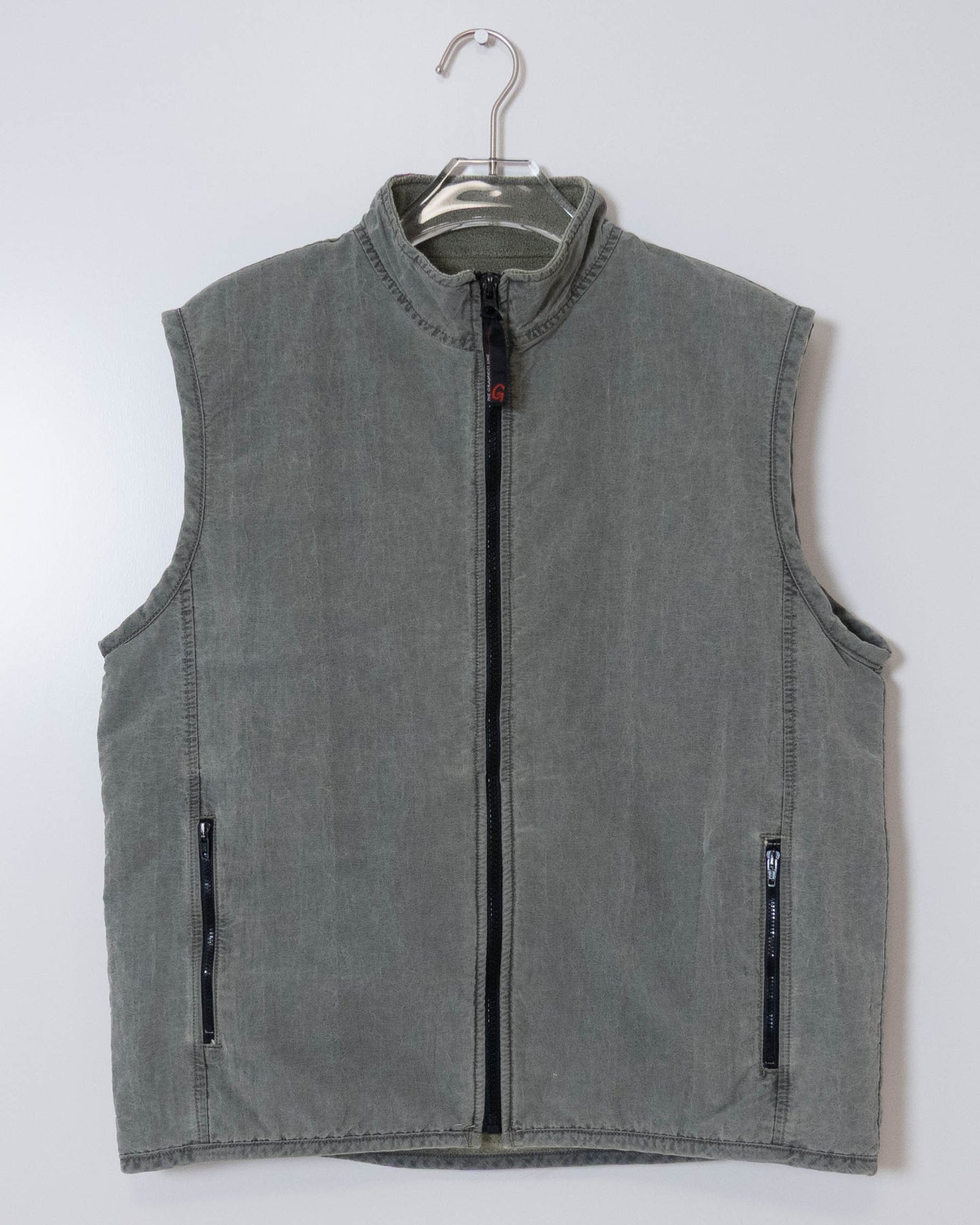 "Gramicci" good fade nylon vest with fleece