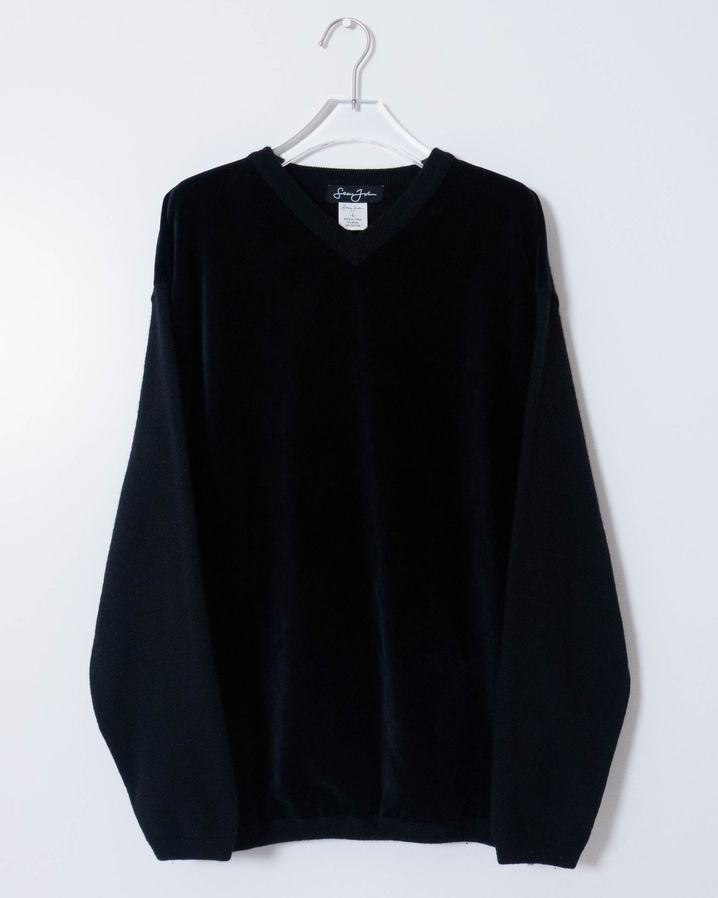 "Sean John" v-neck velour paneled knit sweater