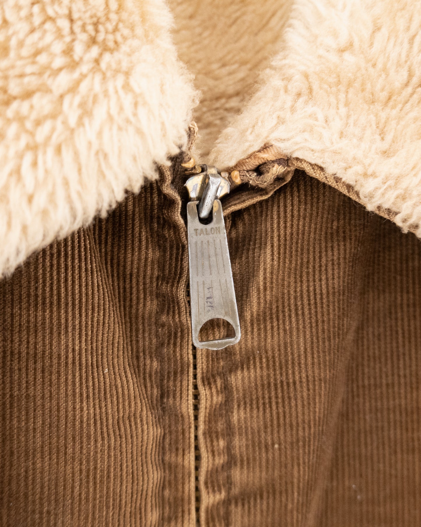 Vintage “Levi’s” faux shearling collar corduroy jacket