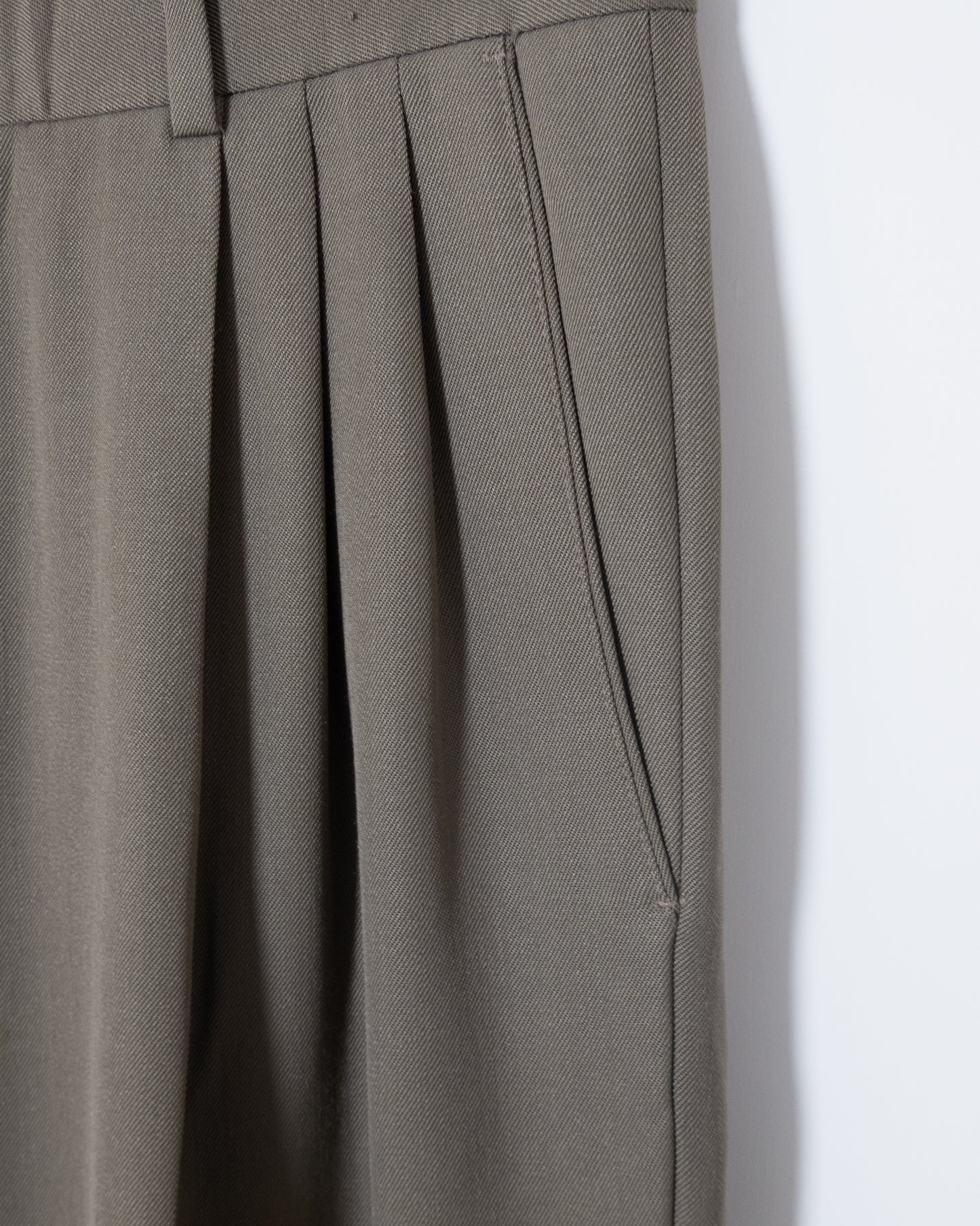 "MONSIEUR GIVENCHY" wool tuck slacks