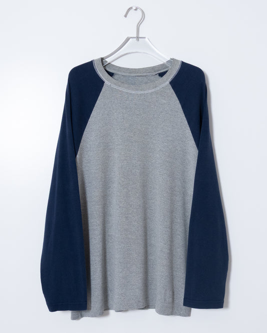 Two-tone raglan long-sleeve t-shirt