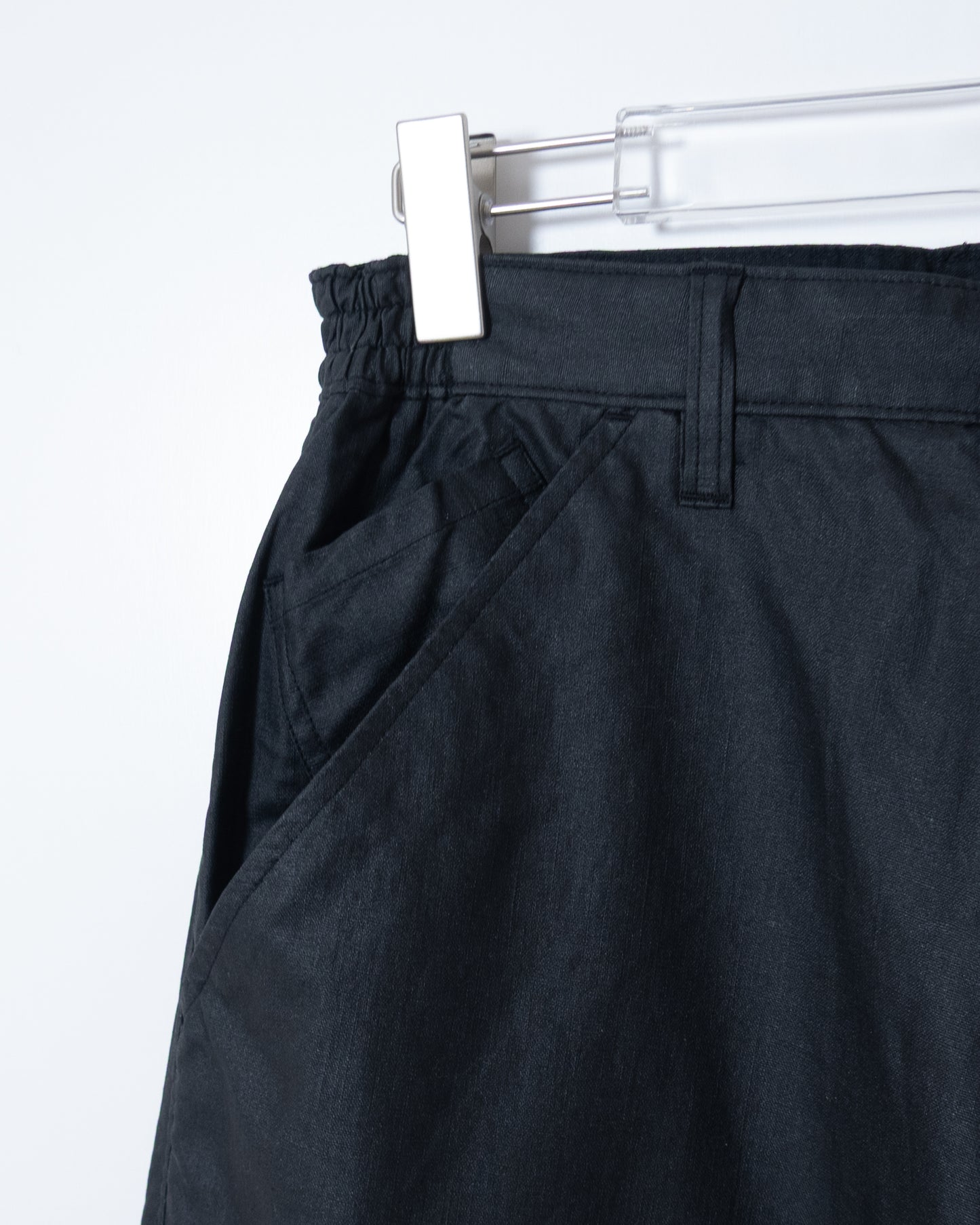 "Levi's ALL DUTY” coated cotton linen easy pants