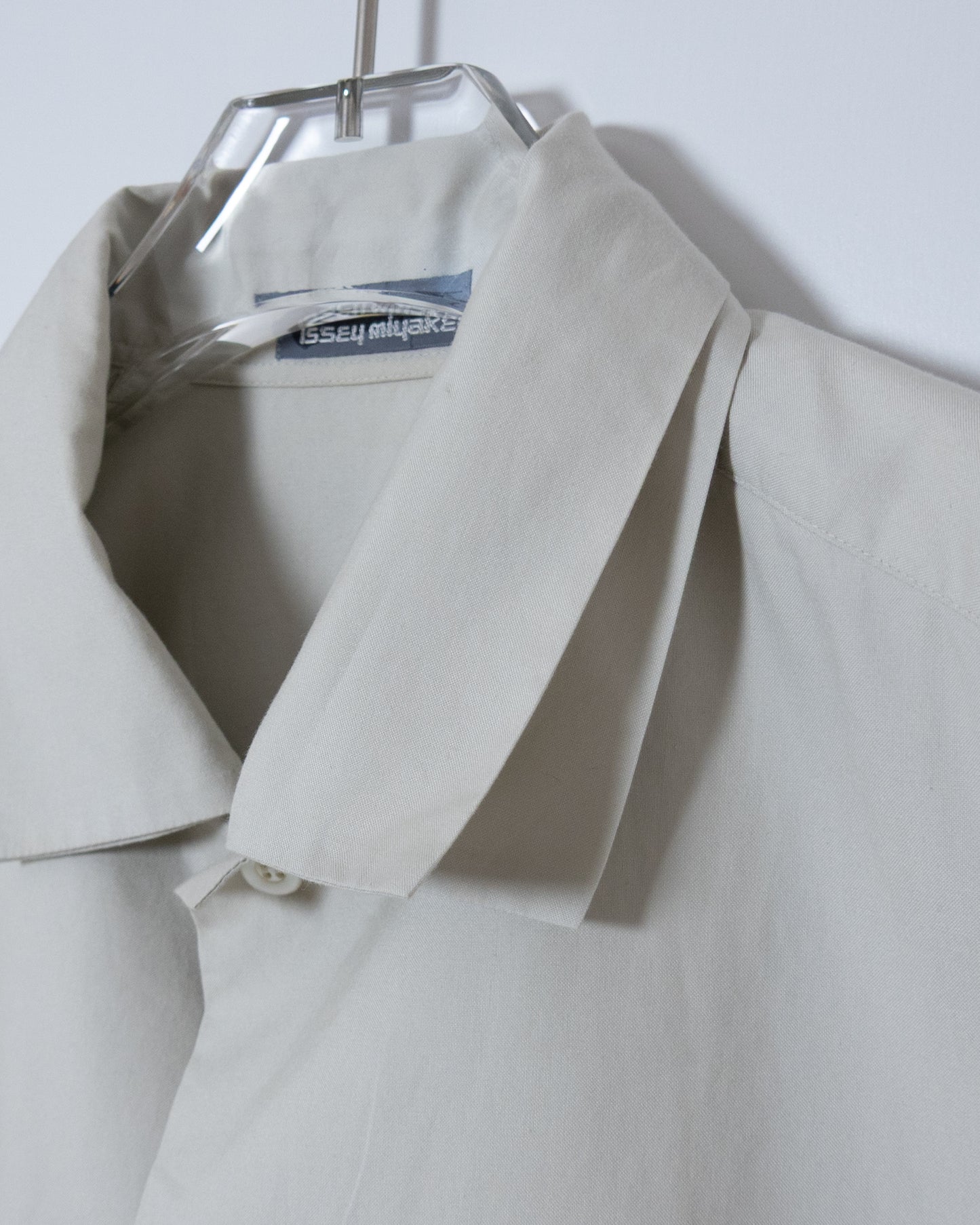"ISSEY MIYAKE MEN" double-collar cotton shirt