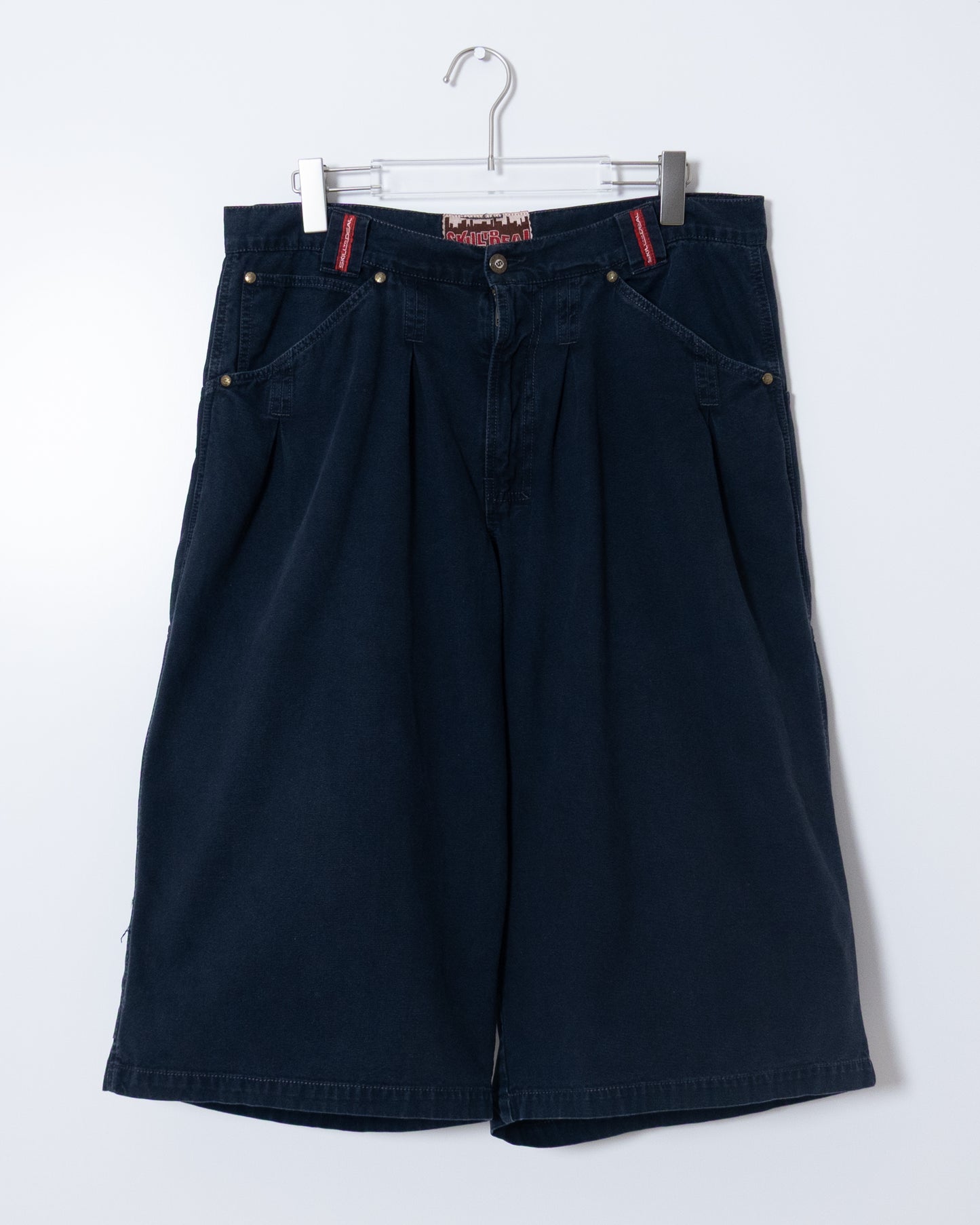 "SKILL TO DEAL" baggy shorts