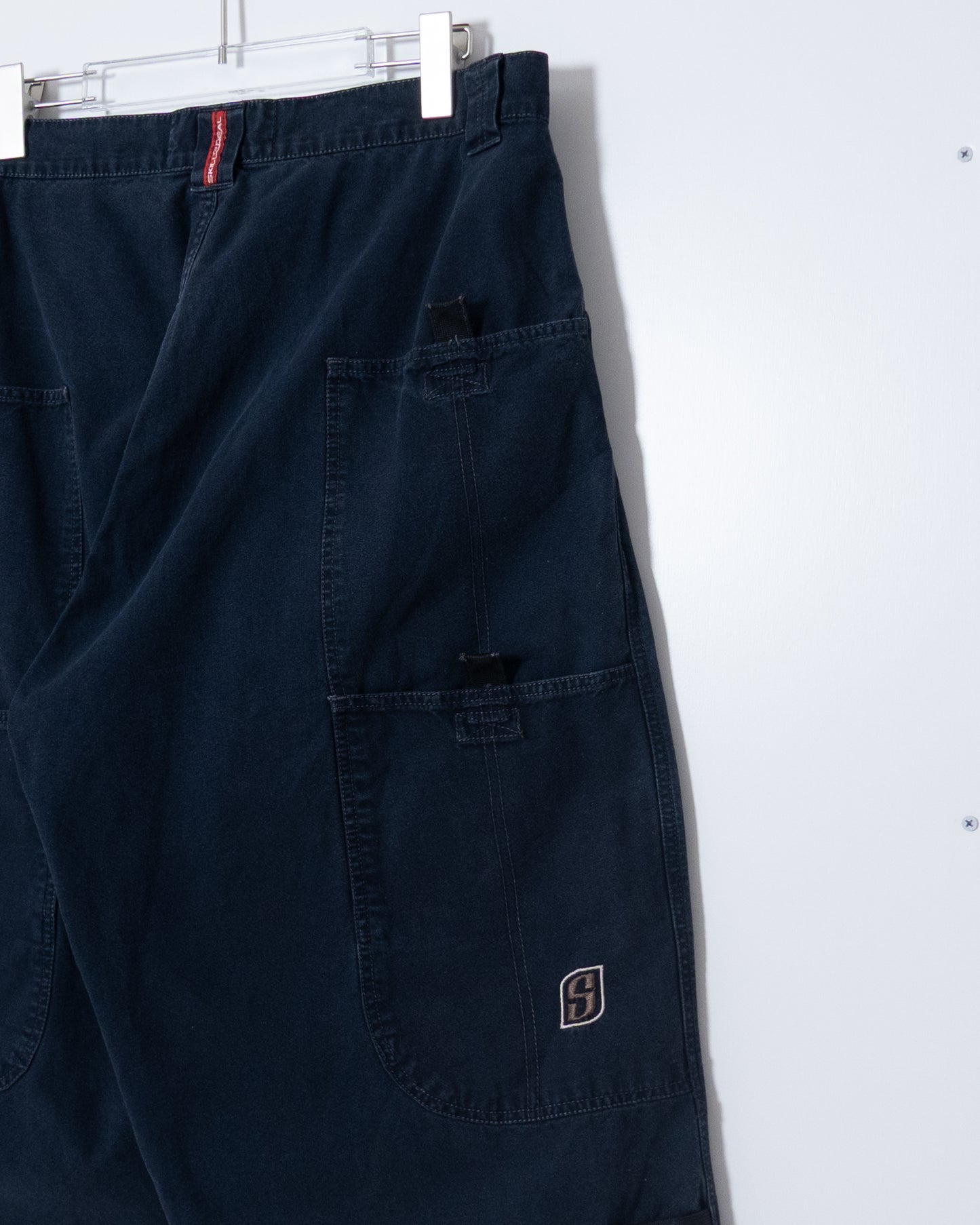 "SKILL TO DEAL" baggy shorts